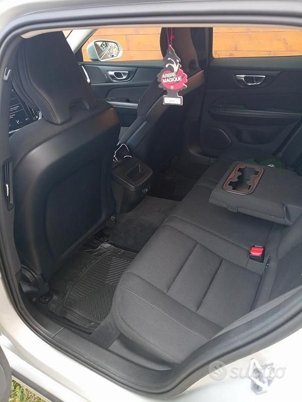 Usata Volvo V60 2020 Grigio Station wagon