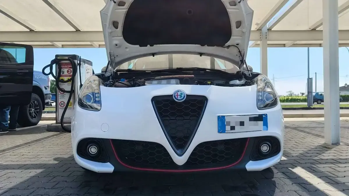 Usata Alfa Romeo Giulietta Super 120 CV (88 kW) 2017 Bianco Utilitaria
