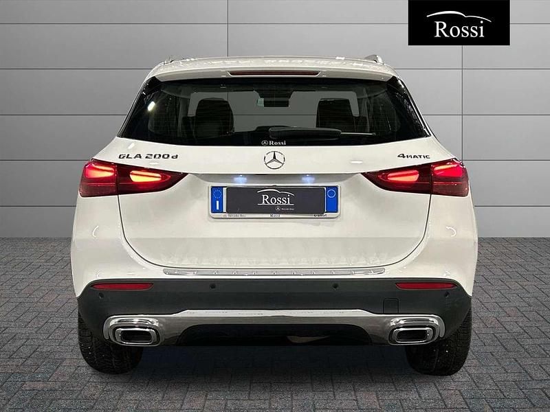 Usata Mercedes GLA200 Advanced 150 CV (110 kW) 2023 Bianco polare SUV
