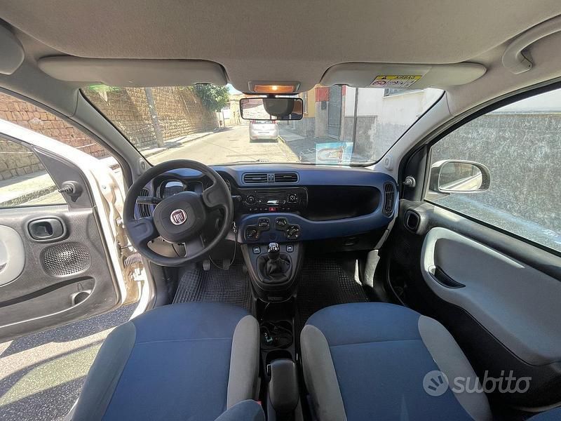 Usata Fiat Panda 69 CV (50 kW) 2016 Grigio Utilitaria