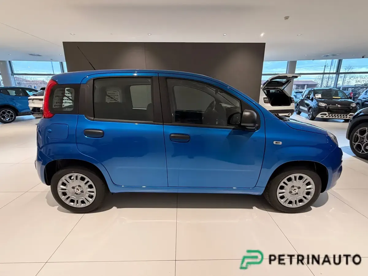 Nuova Fiat Panda 65 CV (47 kW) 2026 Bluazzurro Utilitaria