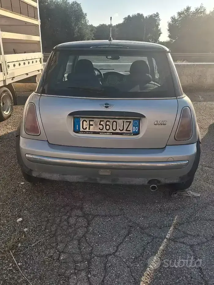 Usata Mini ONE 90 CV (66 kW) 2003 Utilitaria