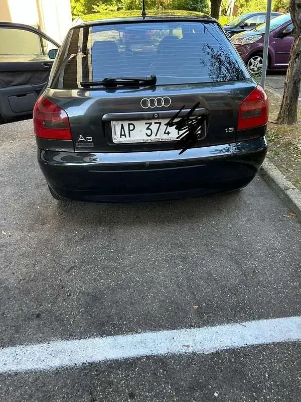 Usata Audi A3 Ambiente 101 CV (74 kW) 1997 Utilitaria