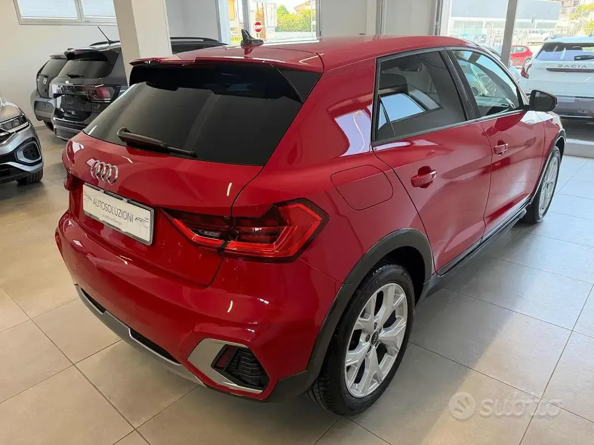 Usata Audi A1 Business 95 CV (69 kW) 2024 Rosso SUV