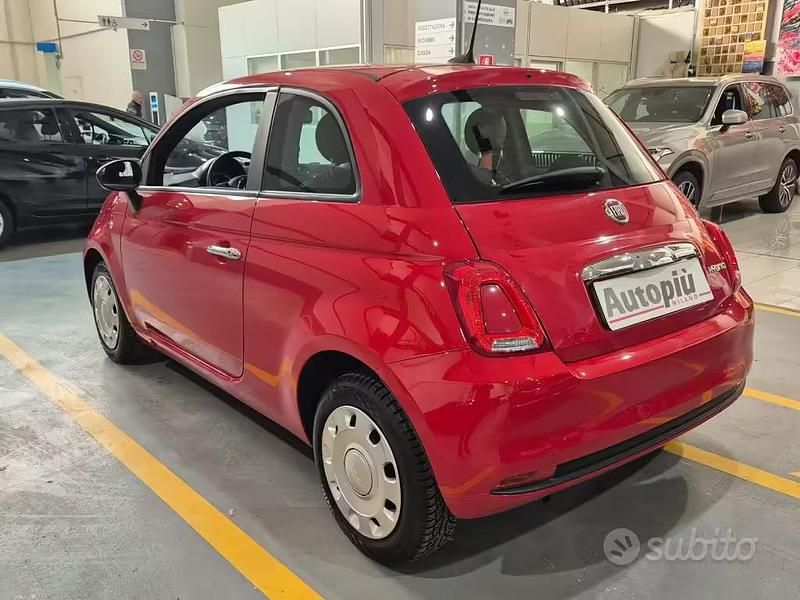 Usata Fiat 500 70 CV (51 kW) 2023 Rosso Utilitaria