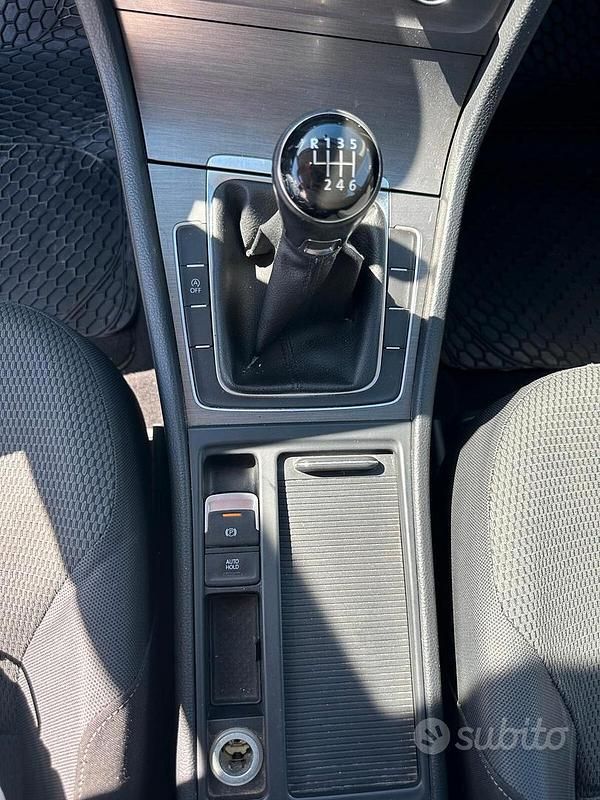 Usata VW Golf VII Comfortline 105 CV (77 kW) 2013 Bianco Berlina