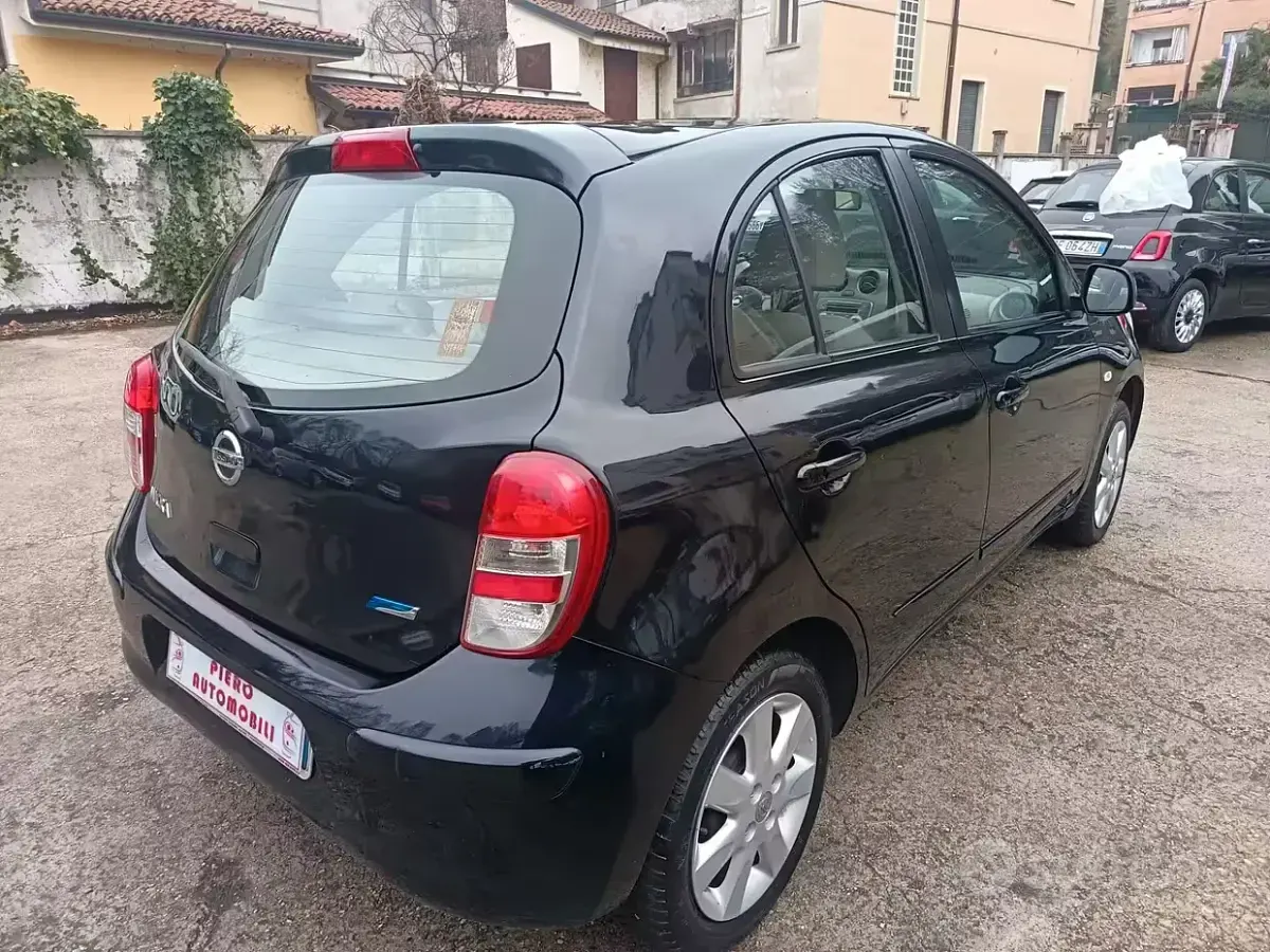 Usata Nissan Micra Comfort 80 CV (58 kW) 2012 Nero Utilitaria