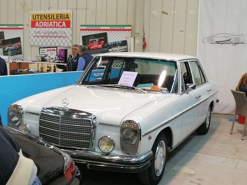 Usata Mercedes 250 147 CV (108 kW) 1972 Bianco Berlina
