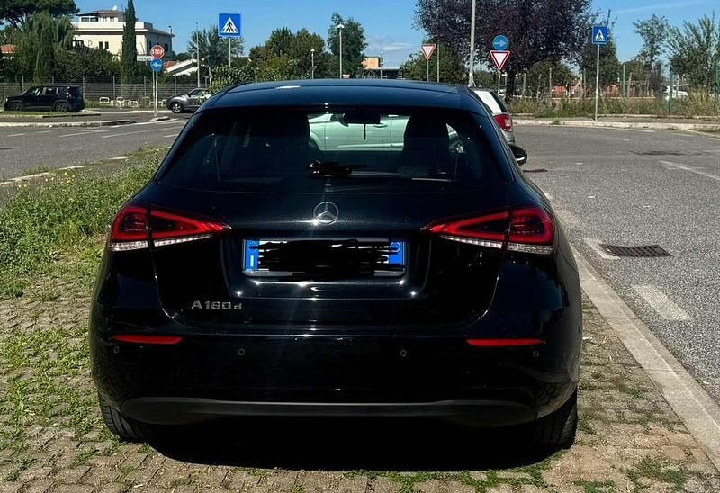 Usata Mercedes A180 Business 116 CV (85 kW) 2019 Berlina