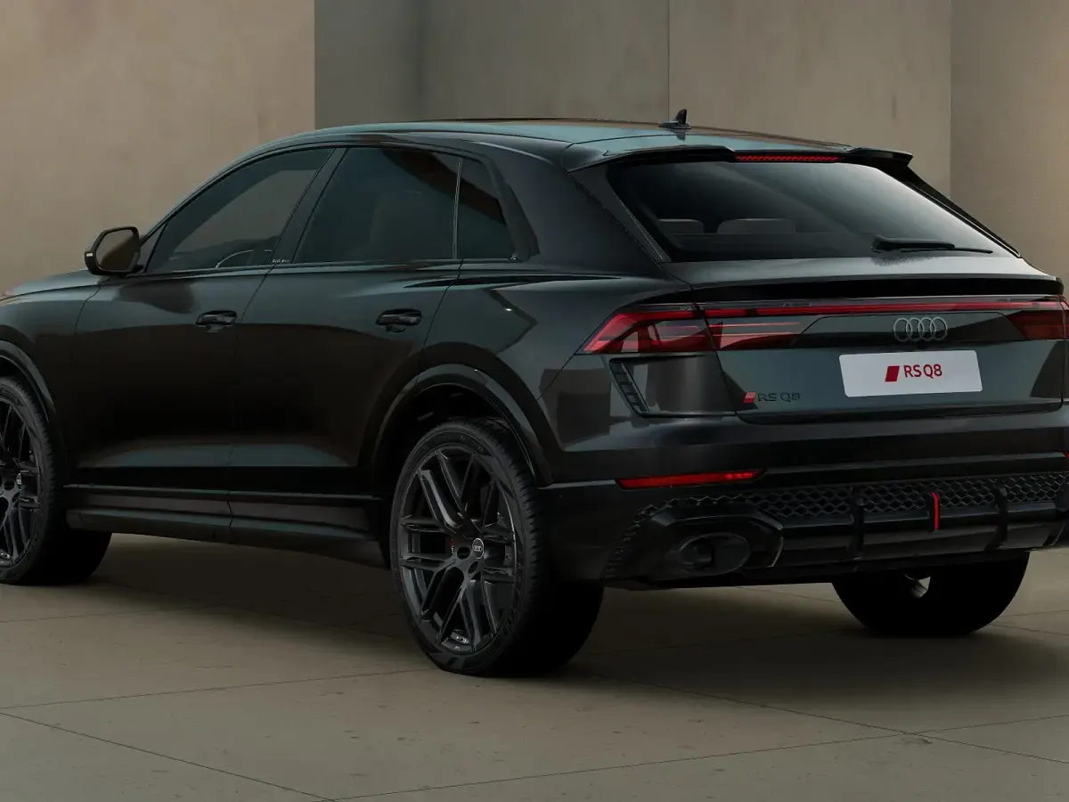 Nuova Audi RS Q8 Performance 640 CV (470 kW) 2026 Nero mito metallizzato SUV