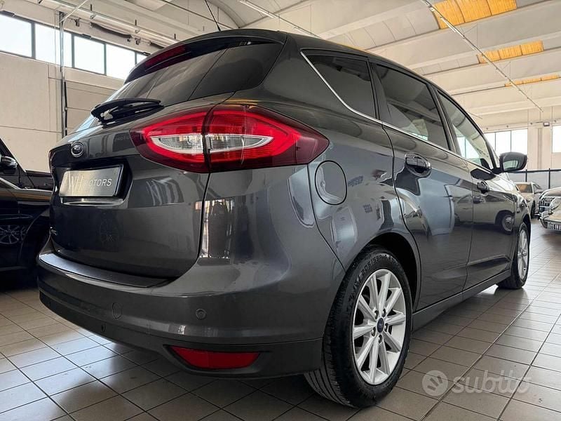 Usata Ford C-MAX 95 CV (69 kW) 2016 Grigio Monovolume