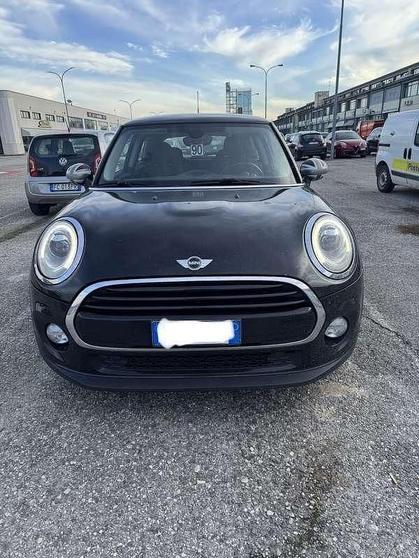 Usata 2016 Mini Cooper D Business Utilitaria | 5399 € (Ottimo prezzo) - Immagine 1/4