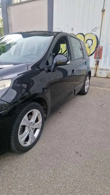 Usata Renault Scenic E-Tech 110 CV (80 kW) 2010 Monovolume