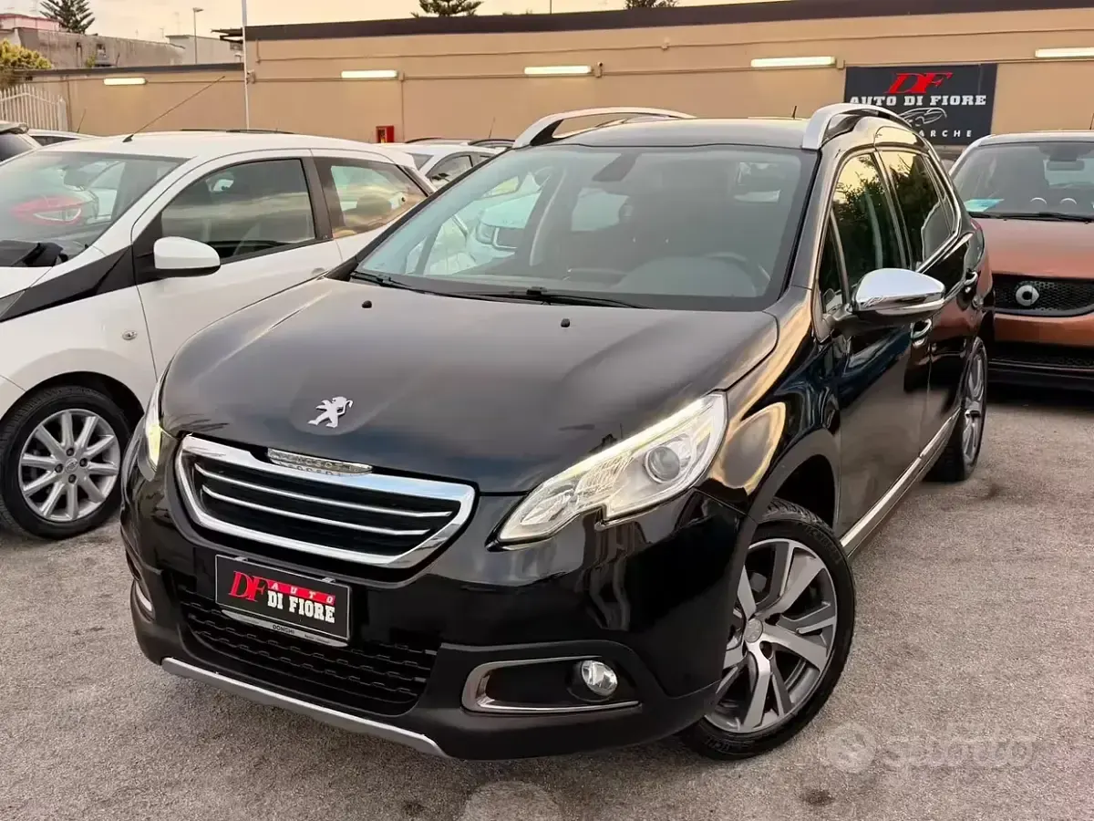 Usata Peugeot 2008 Allure 100 CV (73 kW) 2016 Nero SUV