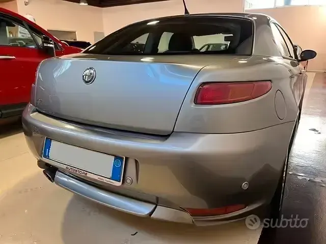 Usata Alfa Romeo GT Progression 166 CV (122 kW) 2003 Grigio Coupé