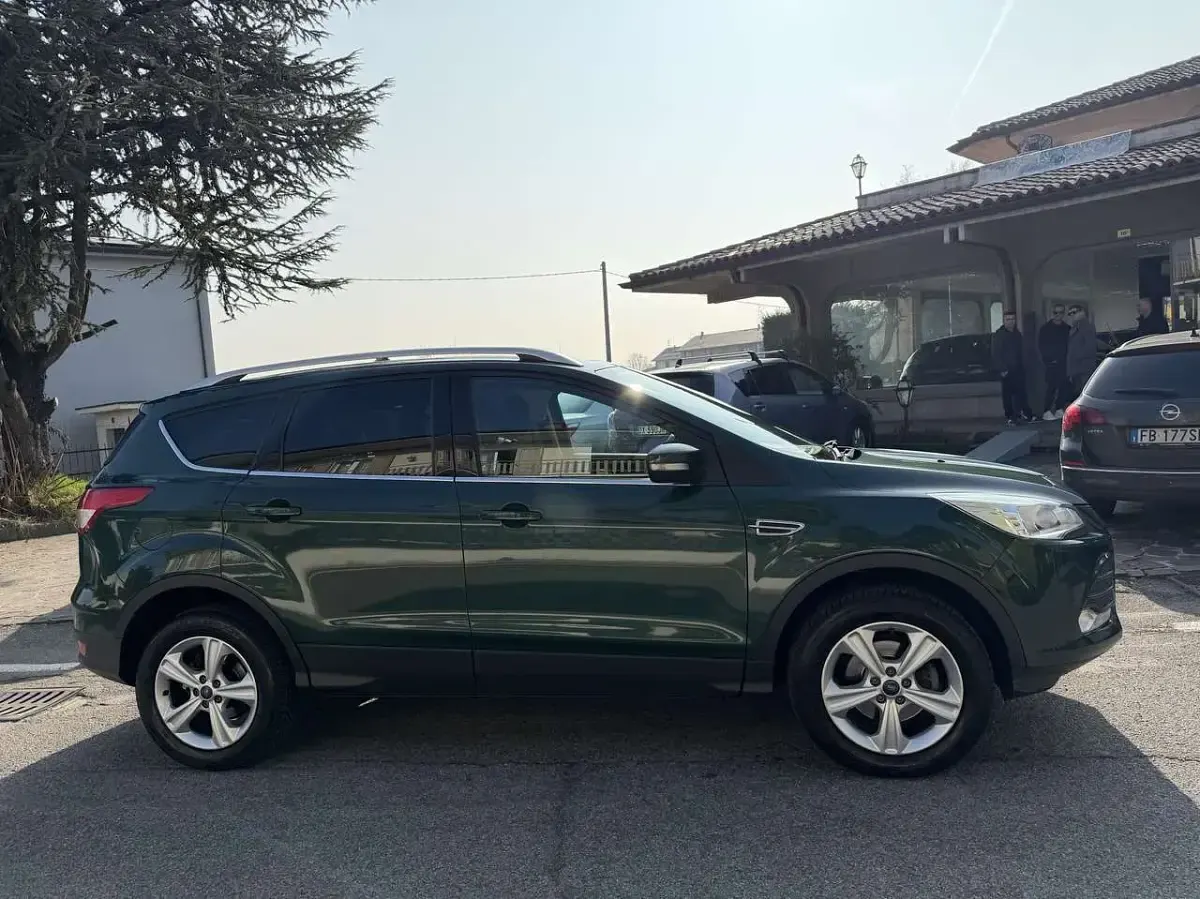 Usata Ford Kuga Titanium S 120 CV (88 kW) 2016 Verde SUV