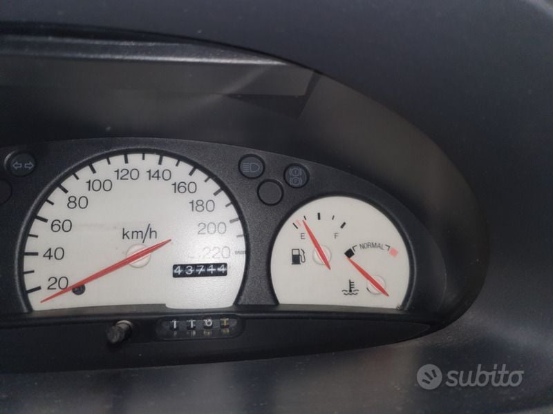 Usata Ford Fiesta 75 CV (55 kW) 1997 Nero Utilitaria