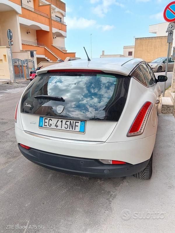 Usata Lancia Delta 2011 Bianco Utilitaria