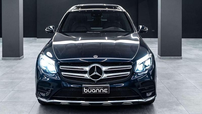 Usata Mercedes GLC250 Premium 204 CV (150 kW) 2018 Blu notte metall perlato Cabrio