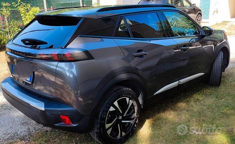 Usata Peugeot 2008 101 CV (74 kW) 2021 Grigio SUV