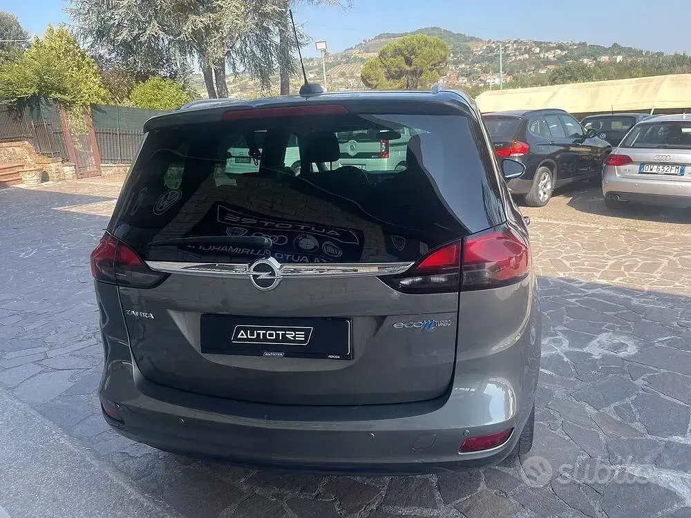 Usata Opel Zafira Innovation 150 CV (110 kW) 2017 Grigio Monovolume