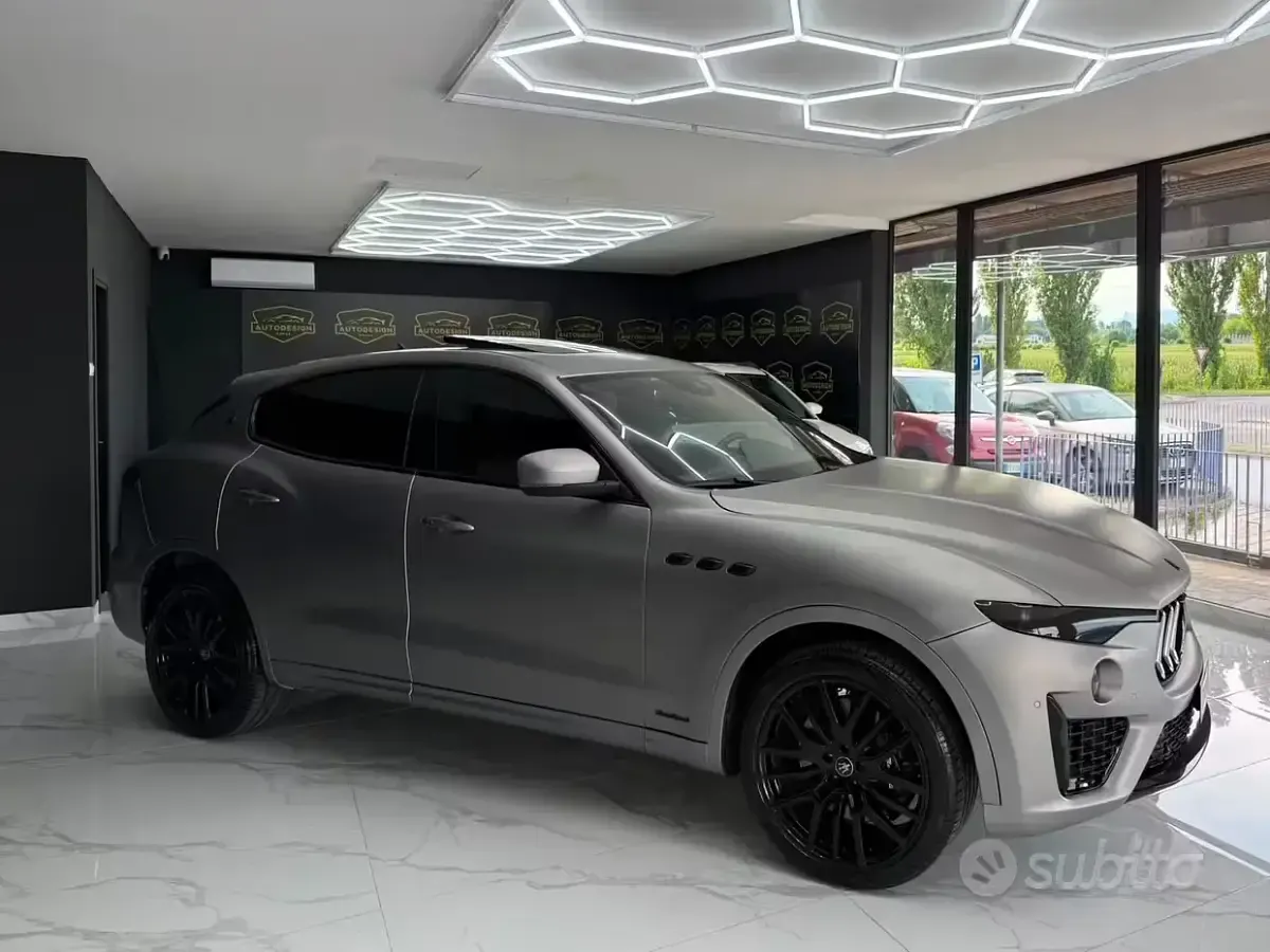 Usata Maserati Levante GranLusso 430 CV (316 kW) 2019 Grigio SUV
