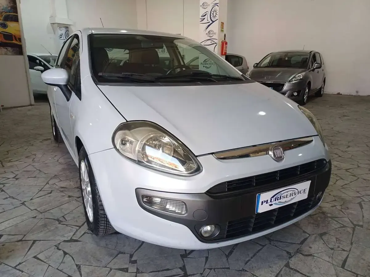 Usata Fiat Punto Evo Emotion 95 CV (69 kW) 2011 Bianco Utilitaria