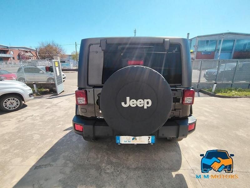 Usata Jeep Wrangler Sahara 200 CV (147 kW) 2014 Nero SUV