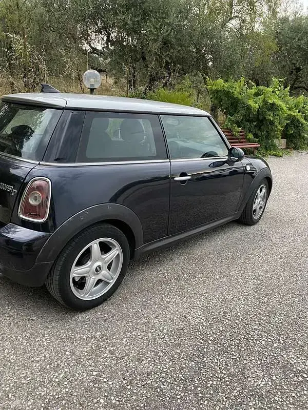 Usata Mini Cooper D 109 CV (80 kW) 2009 Utilitaria
