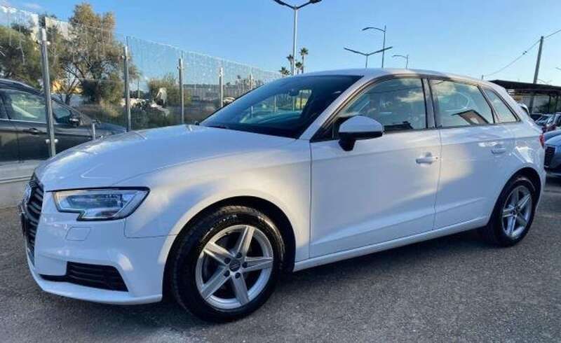 Usata Audi A3 Business 117 CV (86 kW) 2019 Bianco Berlina