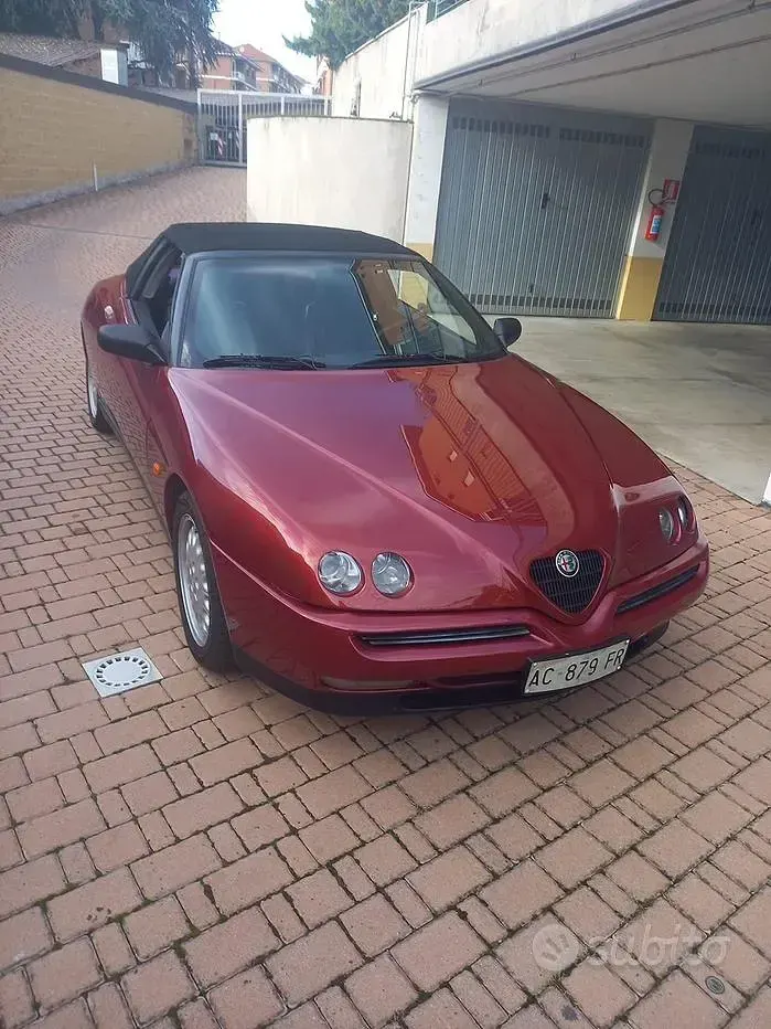 Usata Alfa Romeo 2000 150 CV (110 kW) 1995 Cabrio