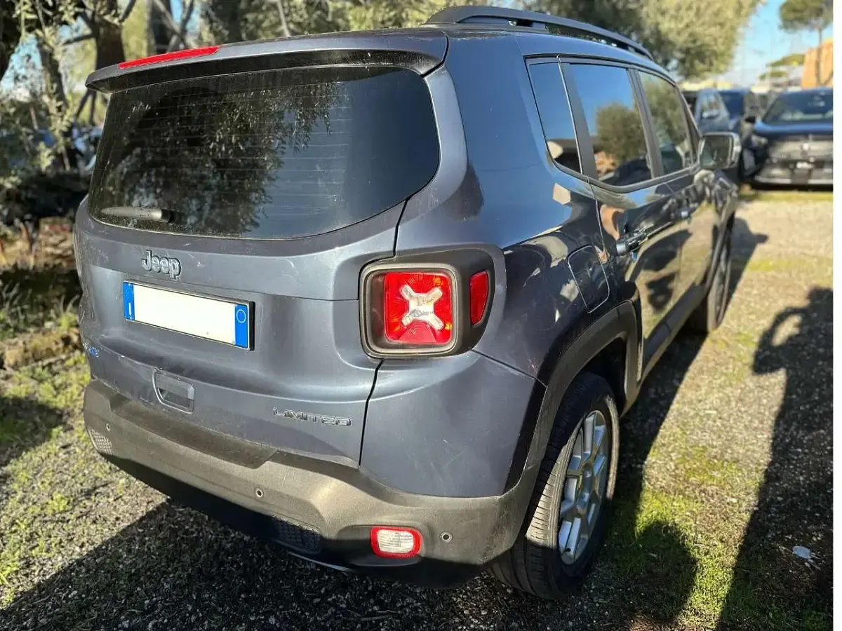 Usata Jeep Renegade Limited 131 CV (96 kW) 2022 Blue shade SUV