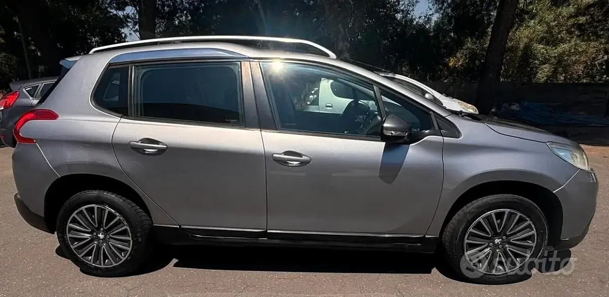 Usata Peugeot 2008 Active 92 CV (67 kW) 2014 Grigio SUV