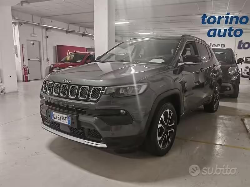 Usata Jeep Compass Limited 190 CV (139 kW) 2022 Grigio SUV