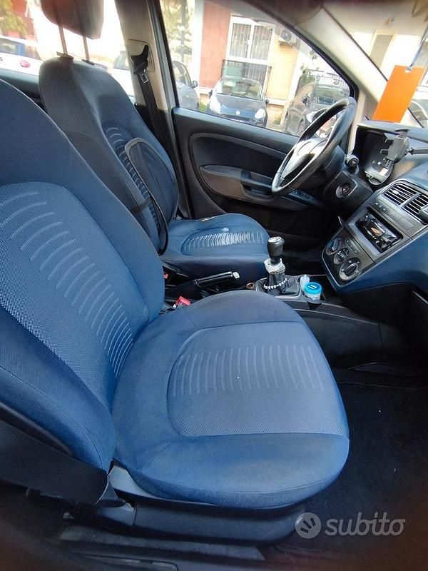 Usata Fiat Grande Punto 75 CV (55 kW) 2008 Grigio Utilitaria