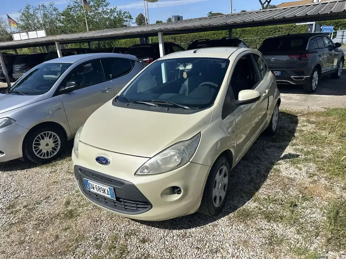 Usata Ford Ka Titanium 75 CV (55 kW) 2009 Beige Utilitaria