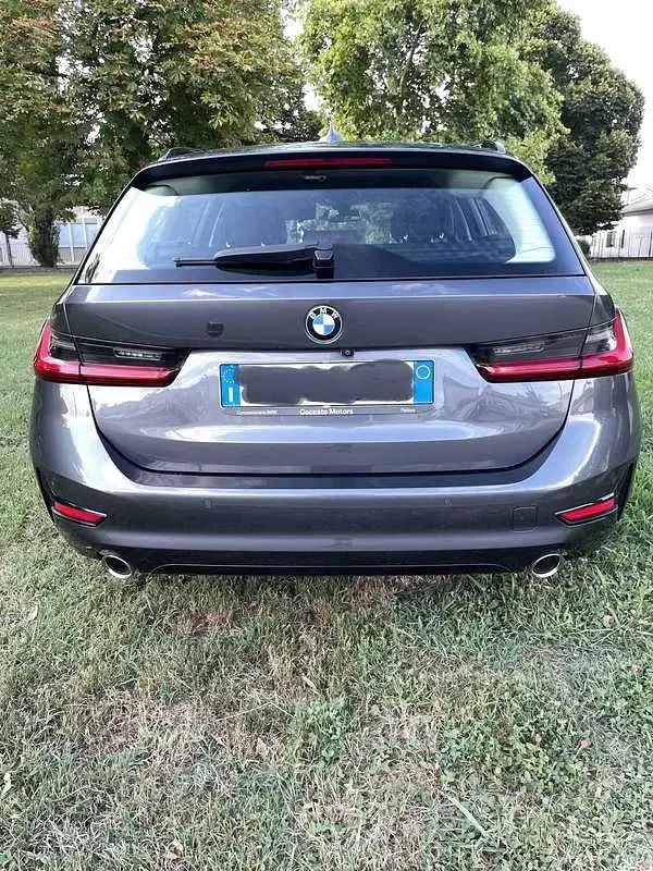 Usata BMW 320 Advantage 190 CV (139 kW) 2020 Grigio Station wagon