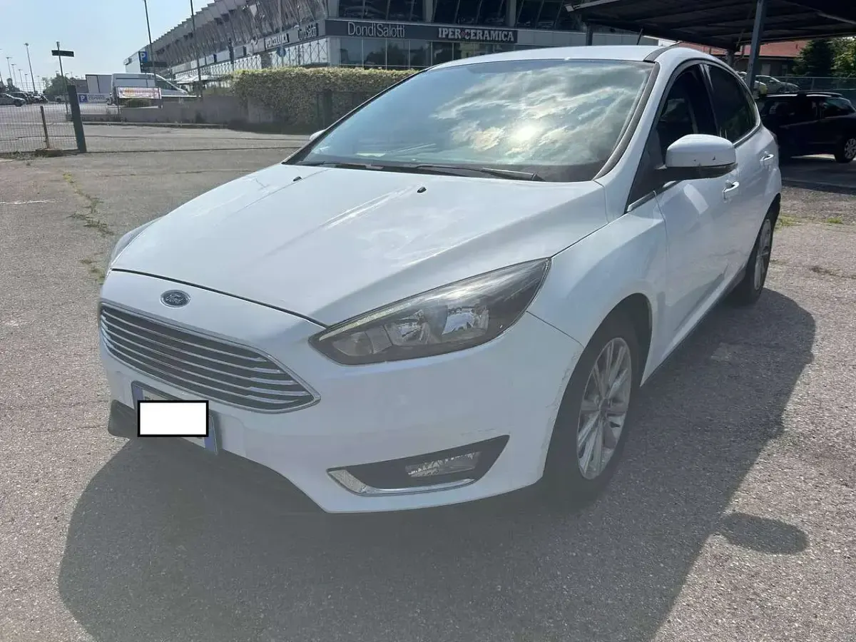Usata Ford Focus Titanium 120 CV (88 kW) 2018 Bianco Berlina