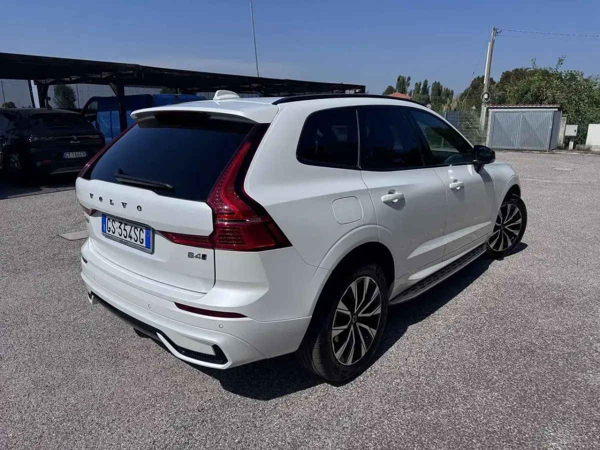 Usata Volvo XC60 Plus 197 CV (144 kW) 2024 Bianco SUV