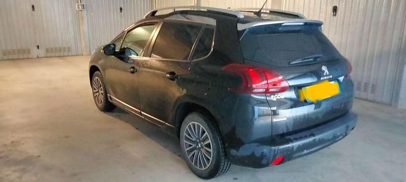 Usata Peugeot 2008 Active 83 CV (61 kW) 2019 Nero SUV