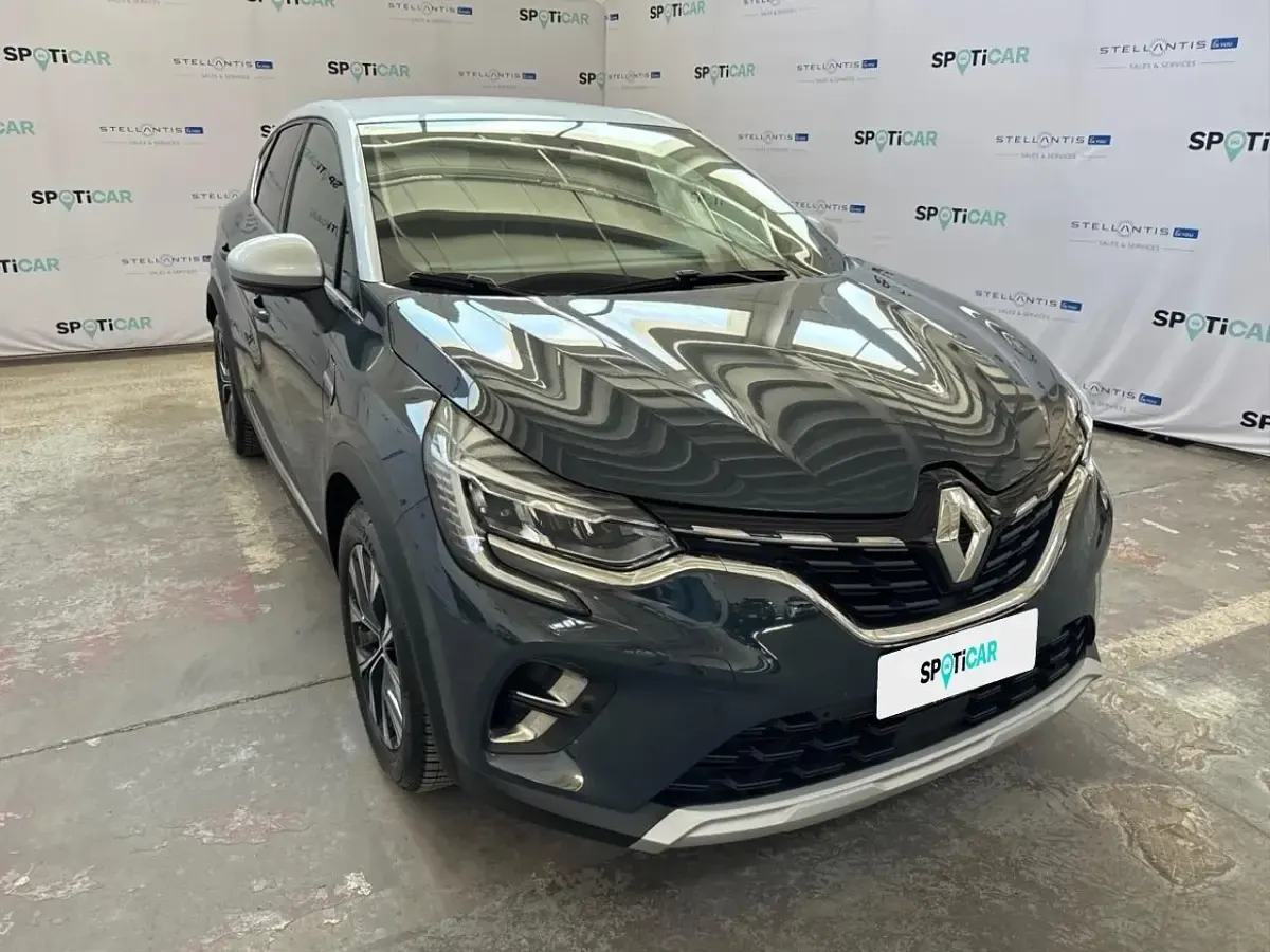 Usata Renault Captur Techno 143 CV (105 kW) 2023 Grigio SUV