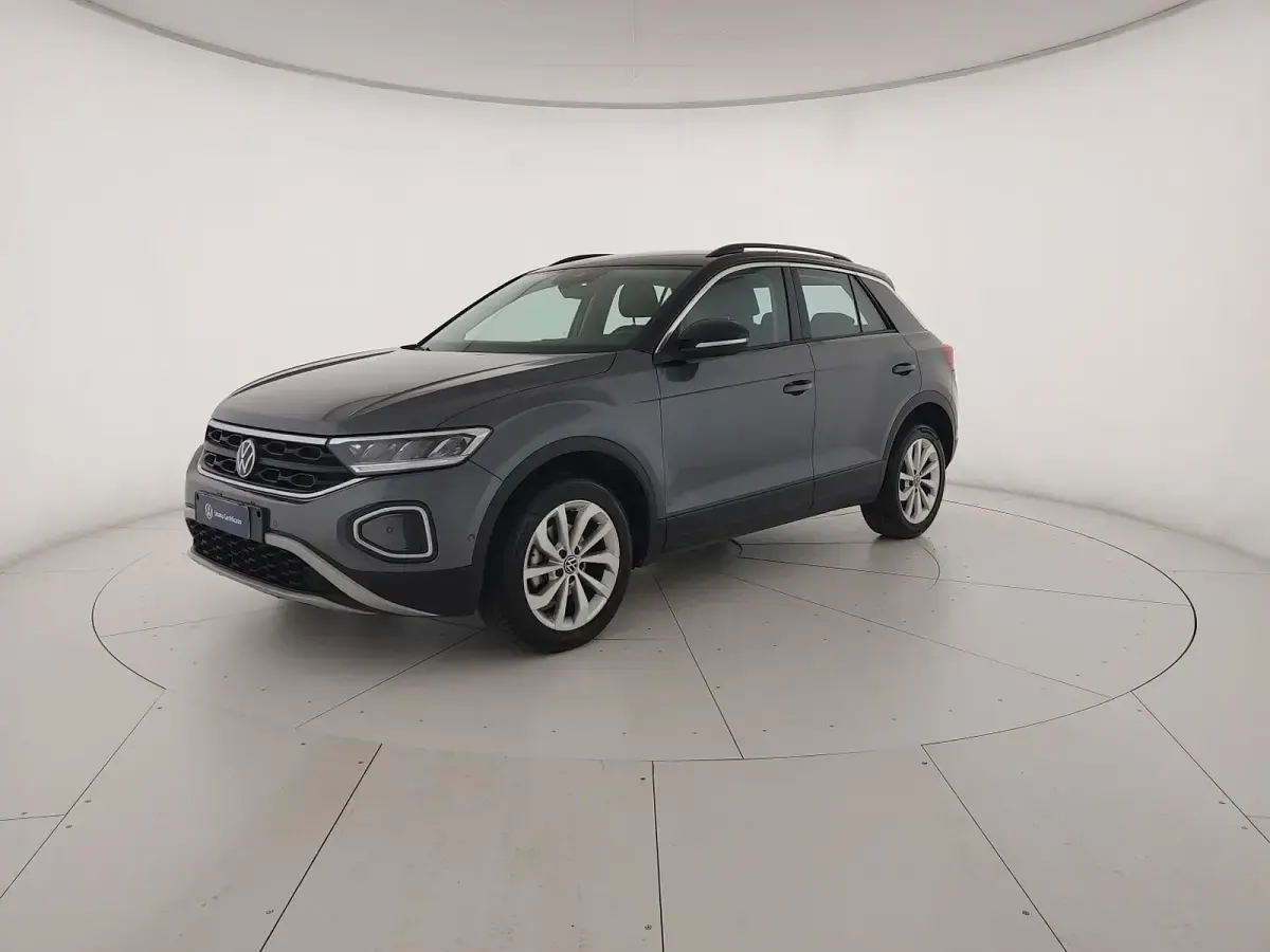 Usata VW T-Roc Life 150 CV (110 kW) 2022 SUV