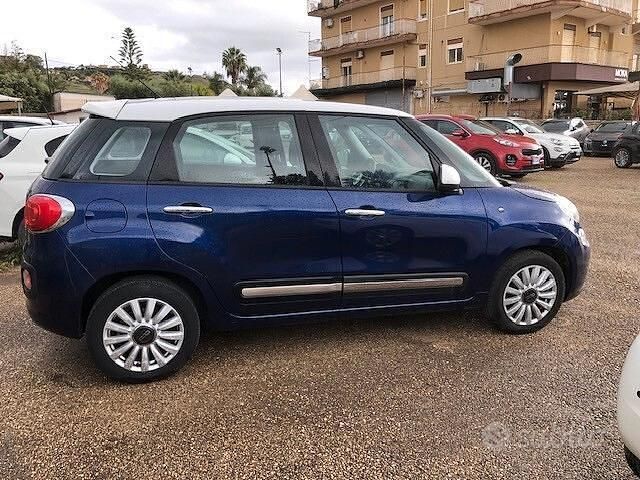 Usata Fiat 500L Living 120 CV (88 kW) 2015 Blu Monovolume