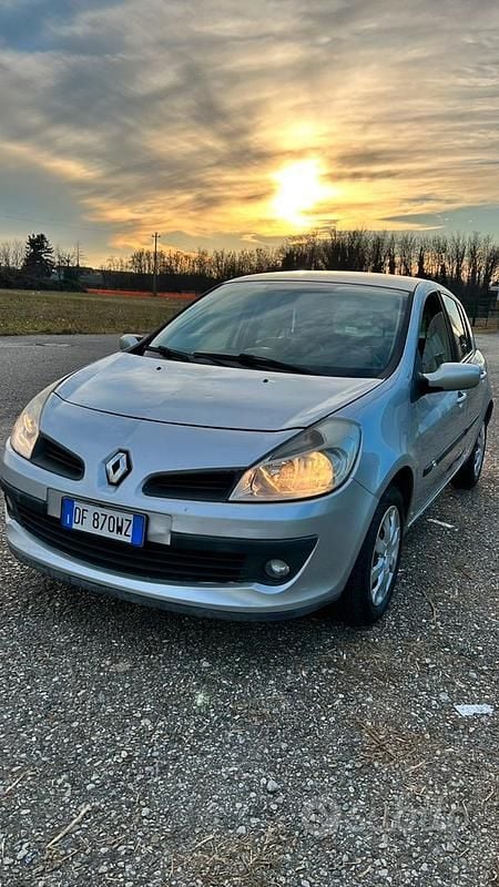 Usata Renault Clio III 2007 Grigio Utilitaria