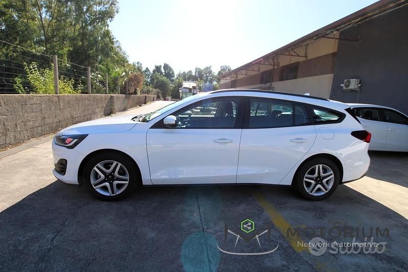 Usata Ford Focus Active X 120 CV (88 kW) 2022 Bianco Berlina