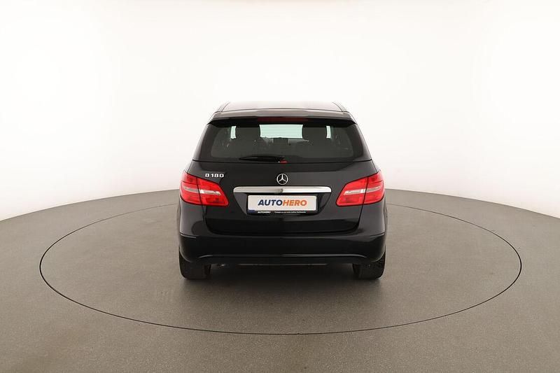 Usata Mercedes B180 Executive 122 CV (89 kW) 2015 Nero Monovolume