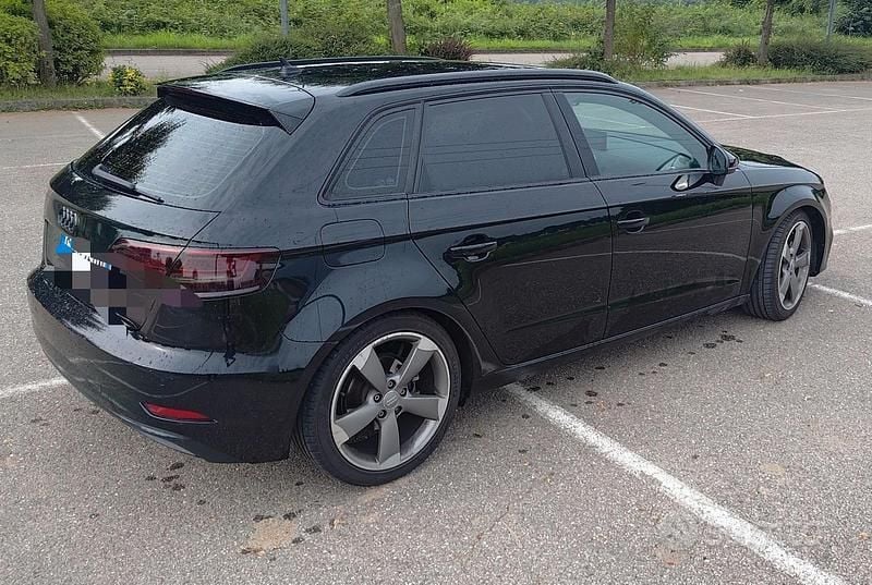 Nero Usata 2019 Audi A3 Tre volumi | 19.500 € (Buon prezzo) - Immagine 1/4