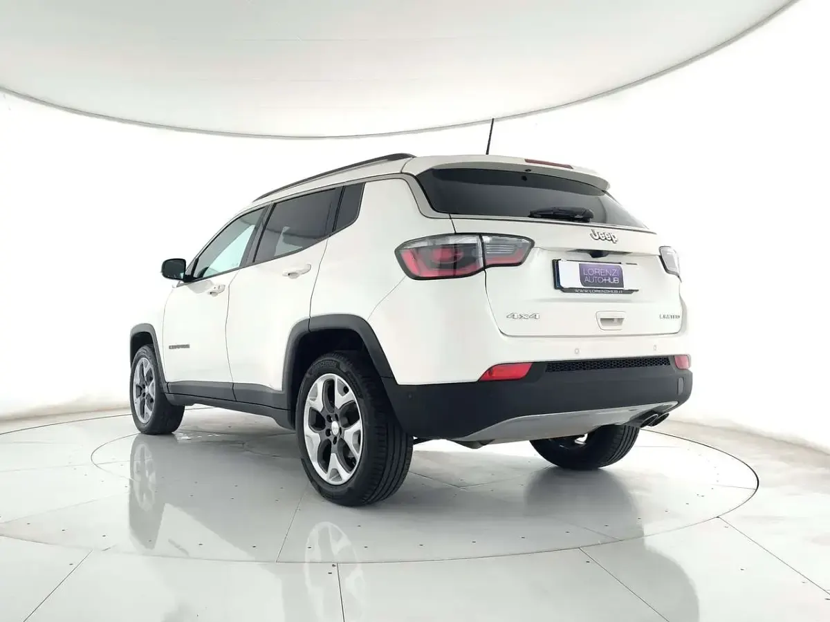 Usata Jeep Compass Limited 140 CV (102 kW) 2018 Bianco SUV