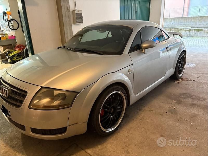 Usata Audi TT 179 CV (131 kW) 1999 Grigio Coupé