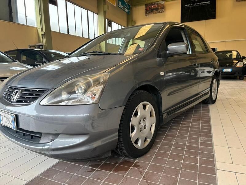 Usata Honda Civic ES 100 CV (73 kW) 2004 Grigio Berlina